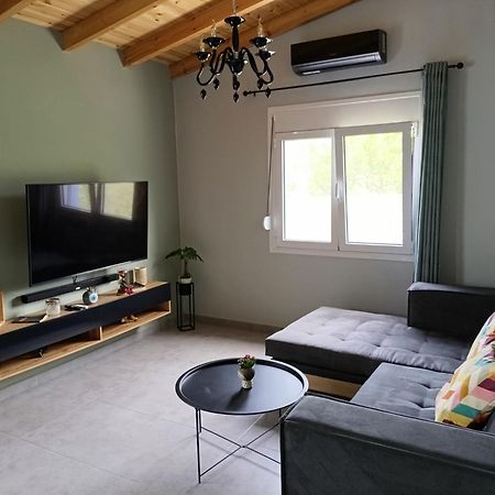 M & M House Villa Agia  Bagian luar foto